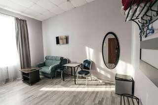 Гостиница Придорожная Ейск Улучшенный двухместный номер с 1 кроватью-2