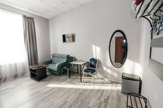 Гостиница Придорожная Ейск Улучшенный двухместный номер с 1 кроватью-6